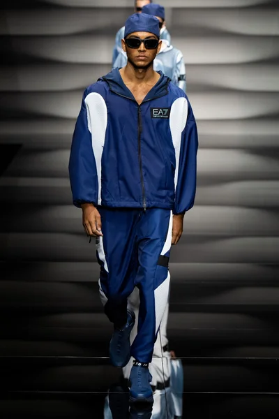 Look 61